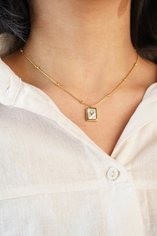 Elysian pendant necklace